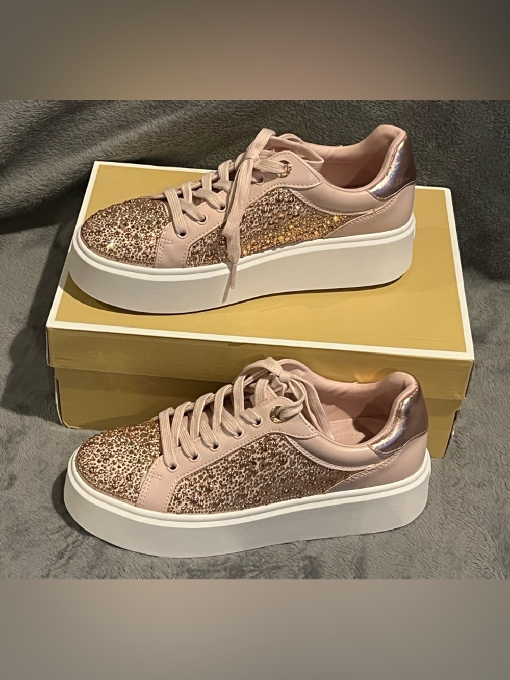 Michael Kors Romey Pink Lace Up Crystal Embellished Platform Shoes size 8 New - Picture 2 of 11